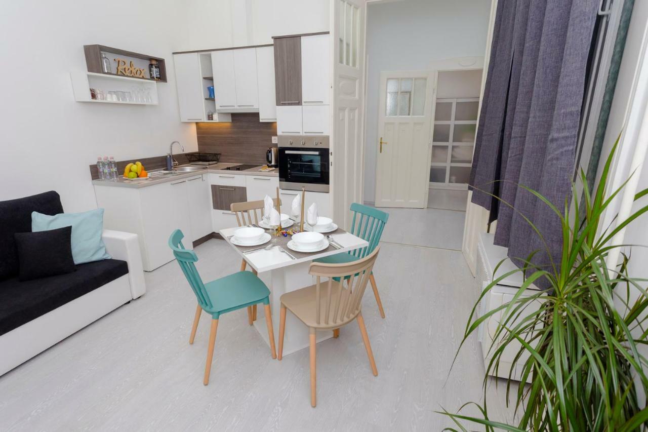 Boutique Residence Jokai - Apartment In The City Center Будапешт Экстерьер фото